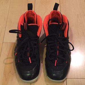 yeezy Nike Foamposite size 5y GS